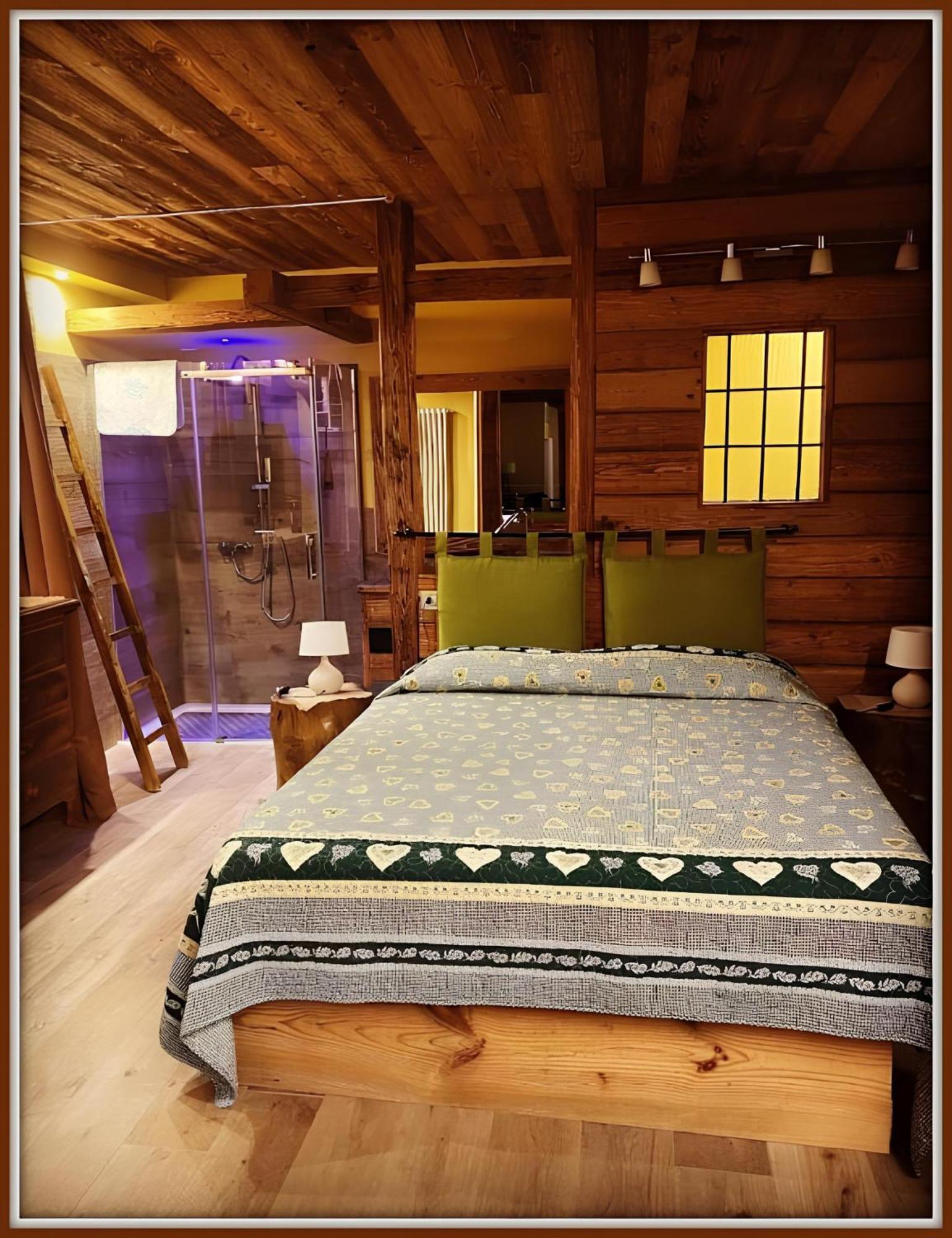 Chalet Con Jacuzzi Vista Montagne Αόστα Δωμάτιο φωτογραφία